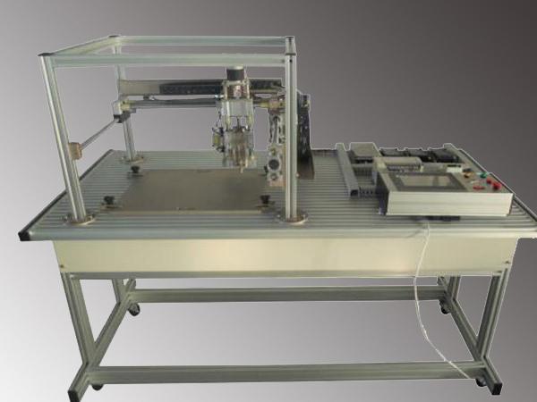  Sistema de control de movimiento de tres ejes  